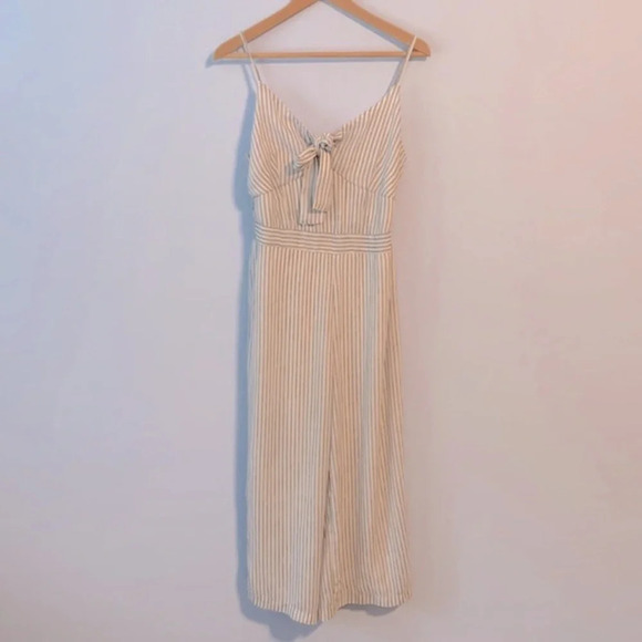 Japna size medium spaghetti strap tie front jumpsuit white with gray stripes - Picture 1 of 6